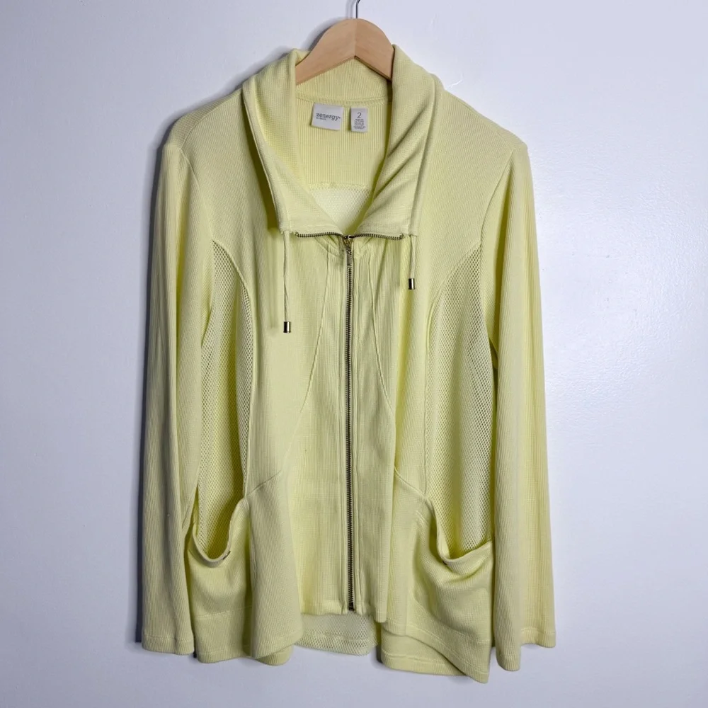 Chico’s Zenergy Light Yellow Jacket‎ Mesh Detail w/ Pockets Large Chico’s Size 2
